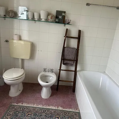 לינה וארוחת בוקר Bb Ilde 3*