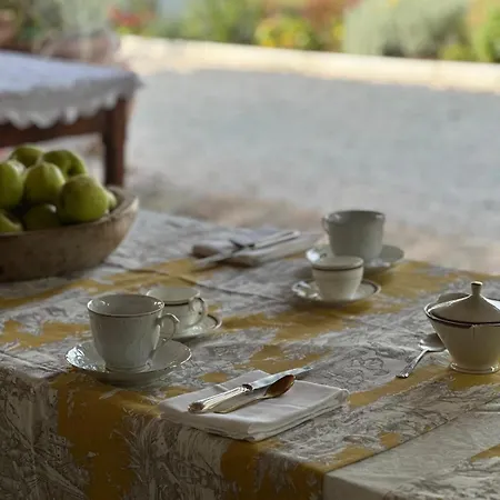 Oda ve Kahvaltı Bb Ilde